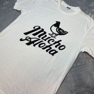 Yokishop Mucho Aloha Tee T-Shirt Adult M White Short Sleeve Bird Graphic Hawaii